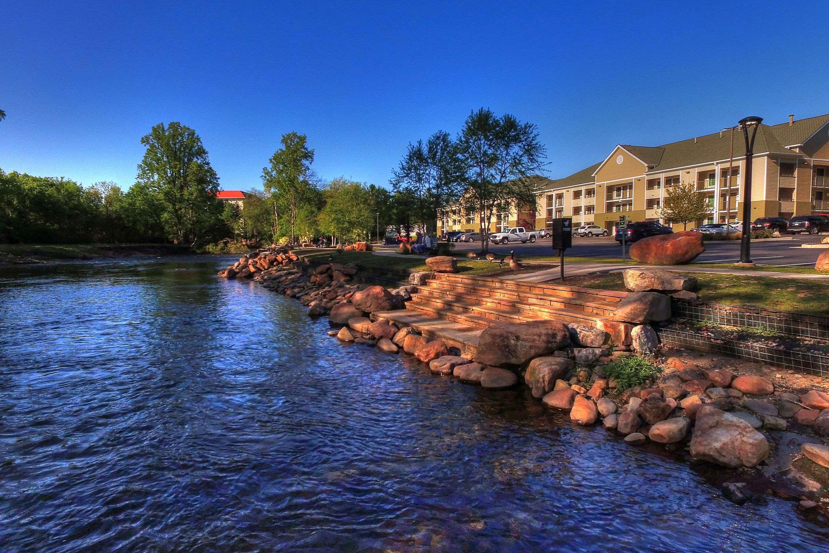Econo Lodge Pigeon Forge Riverside Kültér fotó